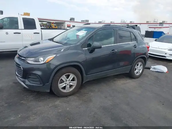 3GNCJLSB9HL289461 2017 CHEVROLET TRAX - Image 2