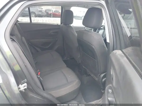 3GNCJLSB9HL289461 2017 CHEVROLET TRAX - Image 8