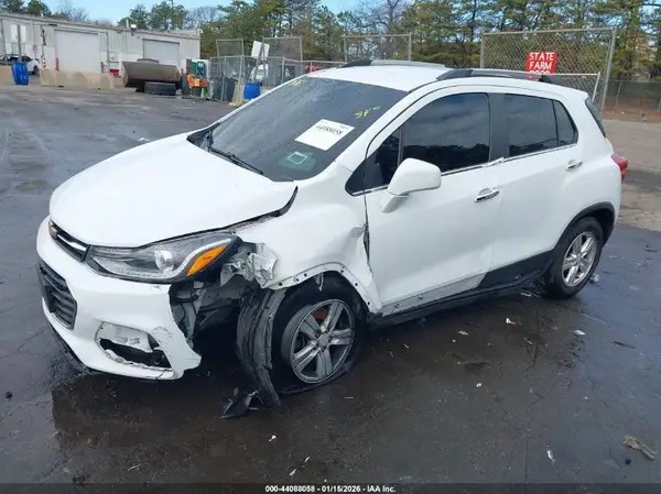 3GNCJLSB9HL290190 2017 CHEVROLET TRAX - Image 2