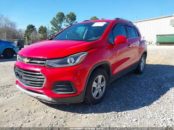 3GNCJLSB9JL166281 2018 CHEVROLET TRAX - Image 2