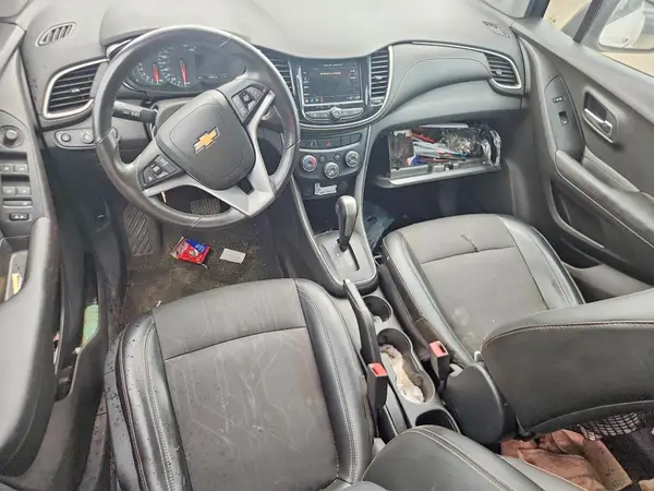 3GNCJLSB9JL167947 2018 CHEVROLET TRAX - Image 8