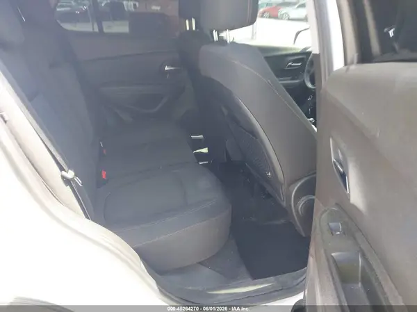 3GNCJLSB9JL208660 2018 CHEVROLET TRAX - Image 8