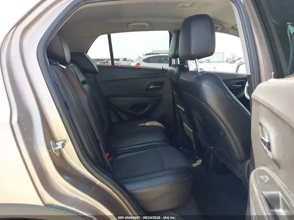 3GNCJLSB9JL210778 2018 CHEVROLET TRAX - Image 8