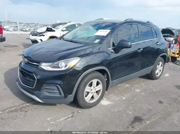 3GNCJLSB9JL225989 2018 CHEVROLET TRAX - Image 2
