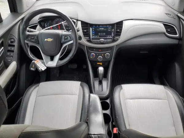 3GNCJLSB9JL271824 2018 CHEVROLET TRAX - Image 8
