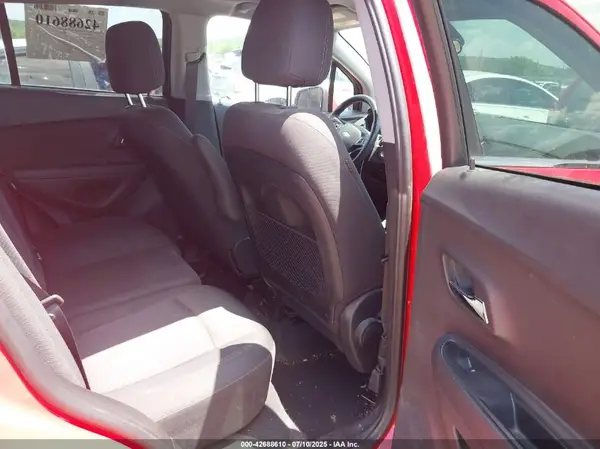 3GNCJLSB9JL299249 2018 CHEVROLET TRAX - Image 8