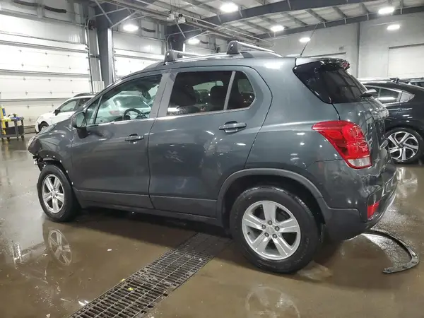 3GNCJLSB9JL303557 2018 CHEVROLET TRAX - Image 2