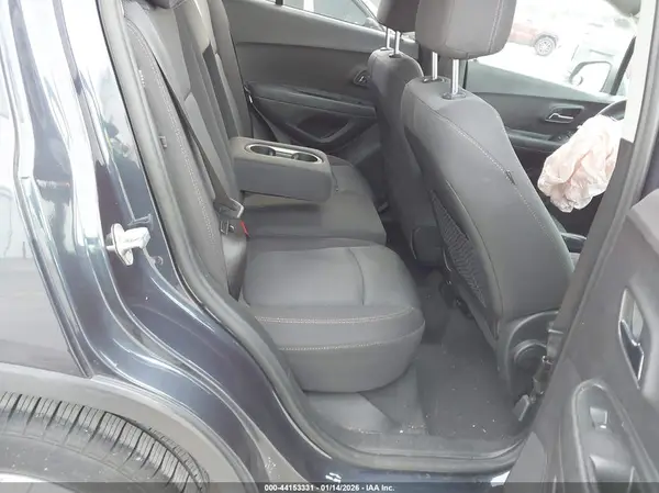 3GNCJLSB9JL323002 2018 CHEVROLET TRAX - Image 8