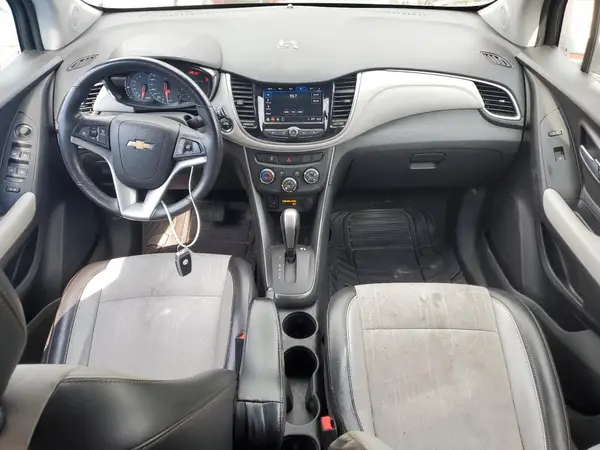 3GNCJLSB9JL325641 2018 CHEVROLET TRAX - Image 8