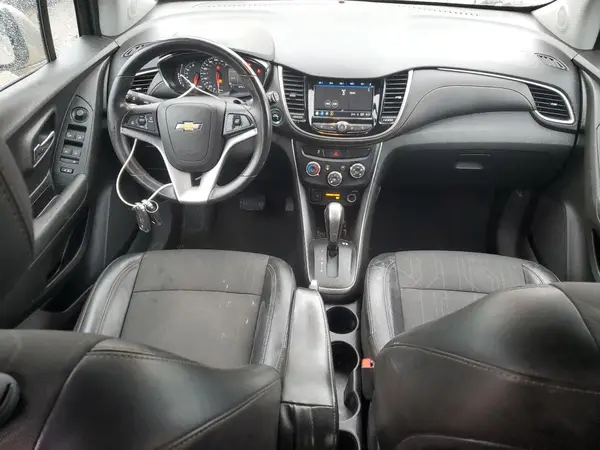 3GNCJLSB9JL328572 2018 CHEVROLET TRAX - Image 8