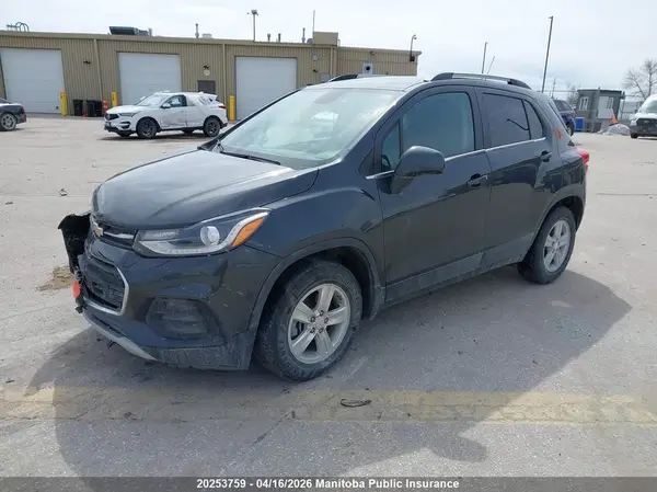 3GNCJLSB9JL342570 2018 CHEVROLET TRAX - Image 2