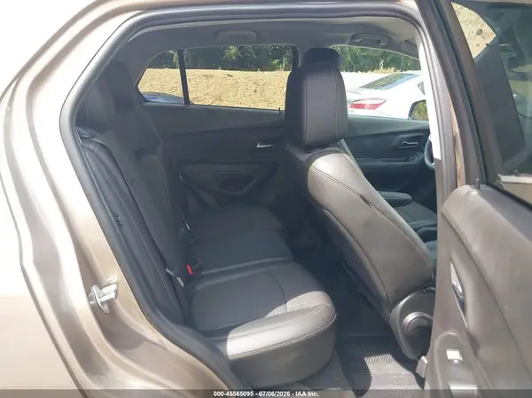 3GNCJLSB9JL351091 2018 CHEVROLET TRAX - Image 8