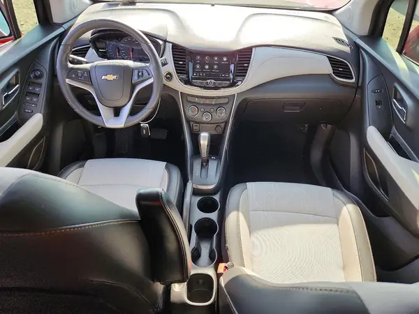 3GNCJLSB9JL354766 2018 CHEVROLET TRAX - Image 8