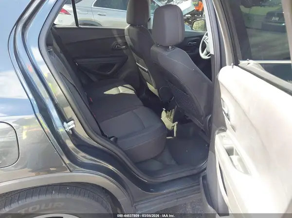 3GNCJLSB9JL359224 2018 CHEVROLET TRAX - Image 8