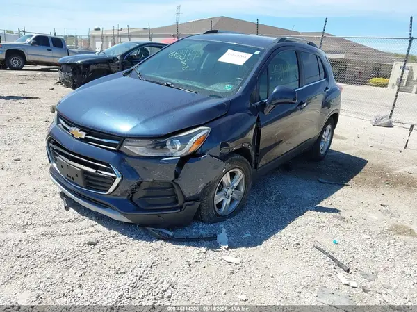 3GNCJLSB9JL360860 2018 CHEVROLET TRAX - Image 2
