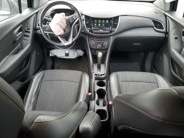 3GNCJLSB9JL370871 2018 CHEVROLET TRAX - Image 8