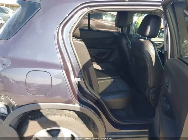 3GNCJLSB9JL404422 2018 CHEVROLET TRAX - Image 8