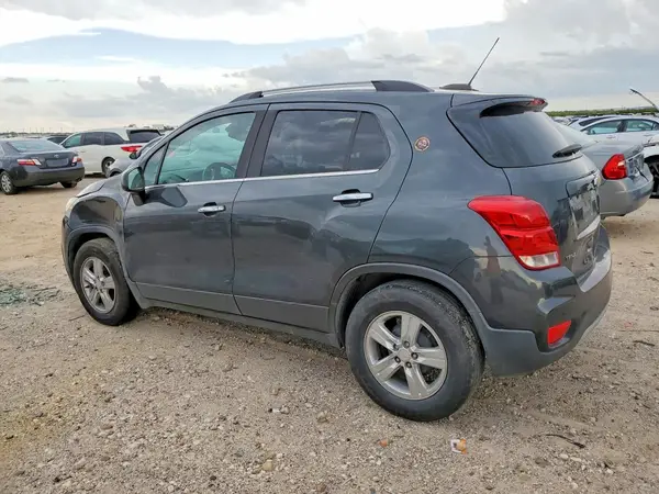 3GNCJLSB9JL407949 2018 CHEVROLET TRAX - Image 2