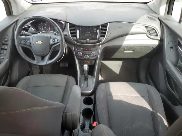 3GNCJLSB9JL418014 2018 CHEVROLET TRAX - Image 8
