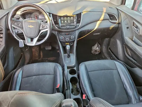 3GNCJLSB9KL111931 2019 CHEVROLET TRAX - Image 8