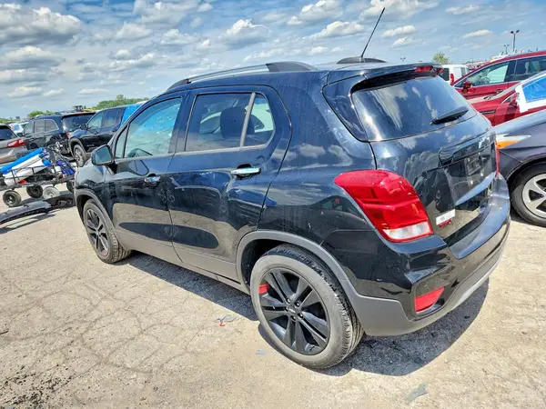 3GNCJLSB9KL112223 2019 CHEVROLET TRAX - Image 2