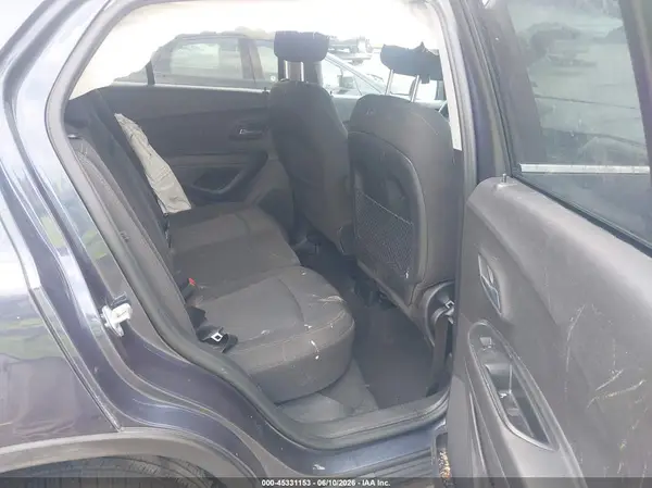 3GNCJLSB9KL137476 2019 CHEVROLET TRAX - Image 8