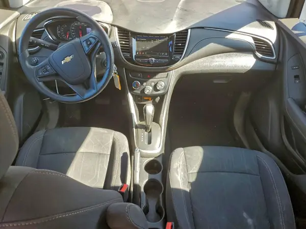 3GNCJLSB9KL148946 2019 CHEVROLET TRAX - Image 8