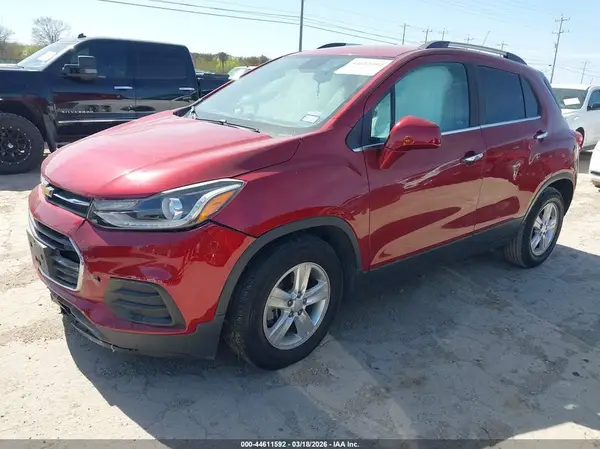 3GNCJLSB9KL152141 2019 CHEVROLET TRAX - Image 2