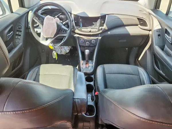 3GNCJLSB9KL209129 2019 CHEVROLET TRAX - Image 8