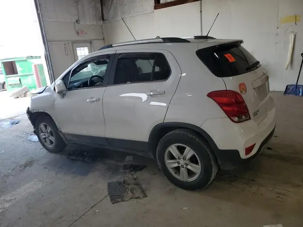 3GNCJLSB9KL223838 2019 CHEVROLET TRAX - Image 2