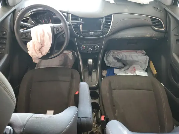 3GNCJLSB9KL223838 2019 CHEVROLET TRAX - Image 8