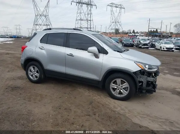 3GNCJLSB9KL243295 2019 CHEVROLET TRAX - Image 1