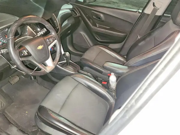 3GNCJLSB9KL244172 2019 CHEVROLET TRAX - Image 8