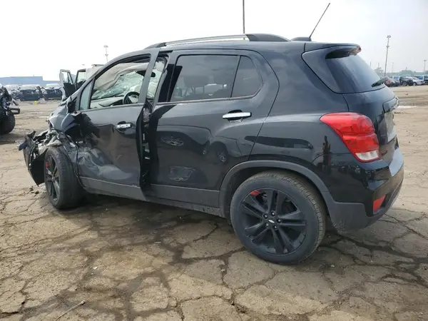 3GNCJLSB9KL278385 2019 CHEVROLET TRAX - Image 2