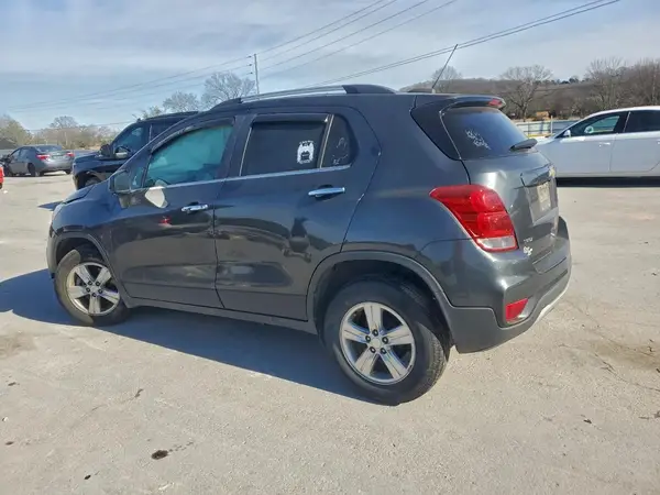 3GNCJLSB9KL293310 2019 CHEVROLET TRAX - Image 2