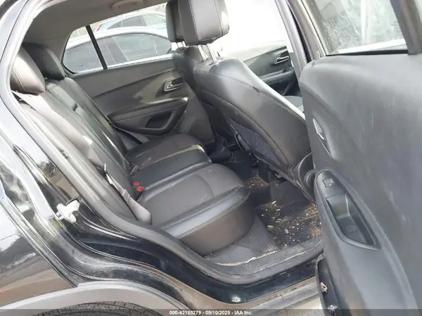 3GNCJLSB9KL320523 2019 CHEVROLET TRAX - Image 8