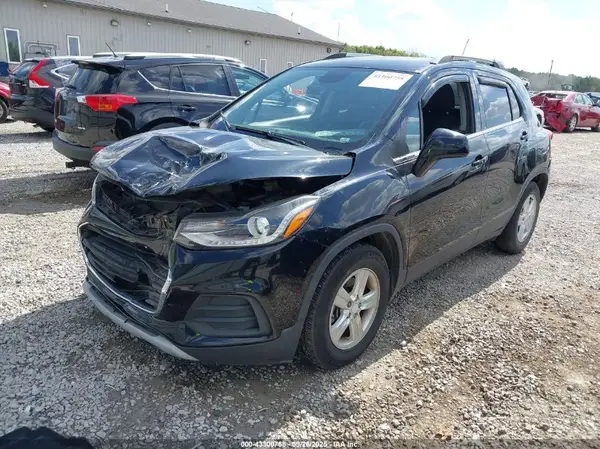 3GNCJLSB9KL324457 2019 CHEVROLET TRAX - Image 2