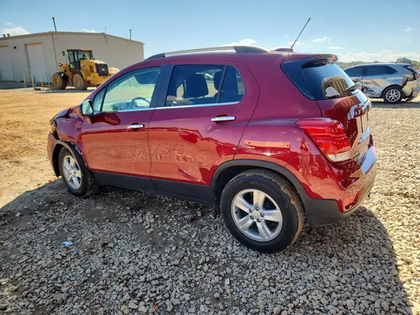 3GNCJLSB9KL326595 2019 CHEVROLET TRAX - Image 2