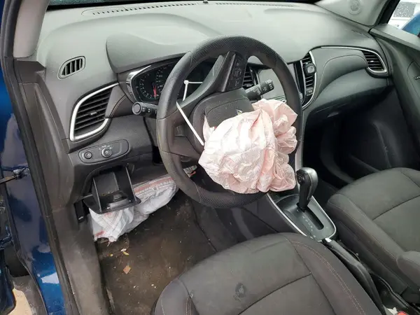 3GNCJLSB9KL334759 2019 CHEVROLET TRAX - Image 8