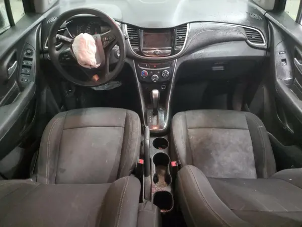3GNCJLSB9KL337208 2019 CHEVROLET TRAX - Image 8