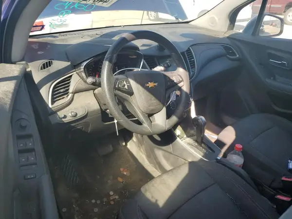 3GNCJLSB9KL341386 2019 CHEVROLET TRAX - Image 8