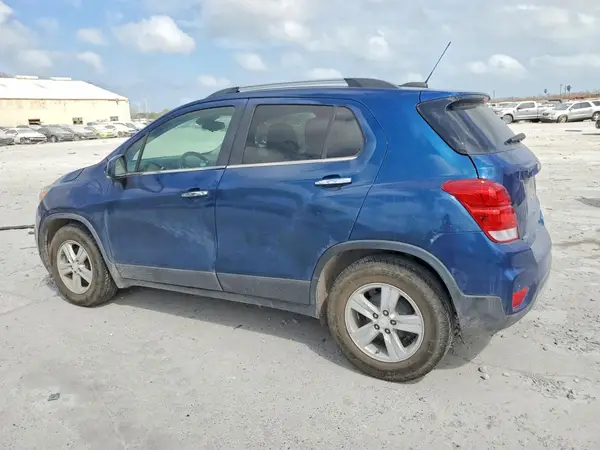 3GNCJLSB9KL352257 2019 CHEVROLET TRAX - Image 2