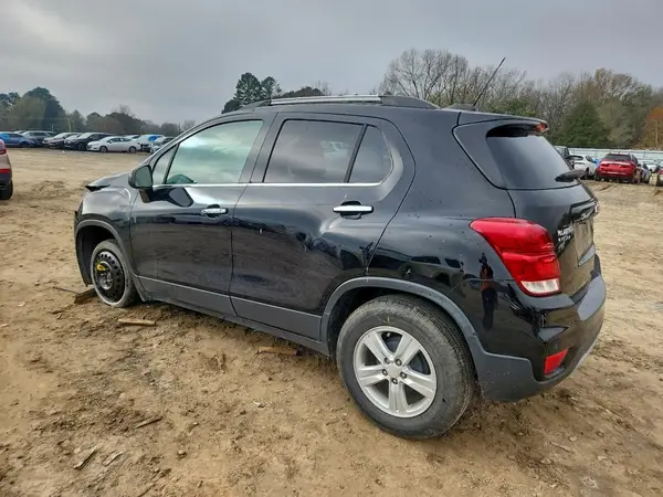 3GNCJLSB9KL359774 2019 CHEVROLET TRAX - Image 2