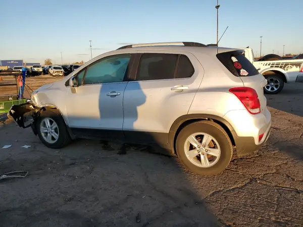 3GNCJLSB9KL363193 2019 CHEVROLET TRAX - Image 2