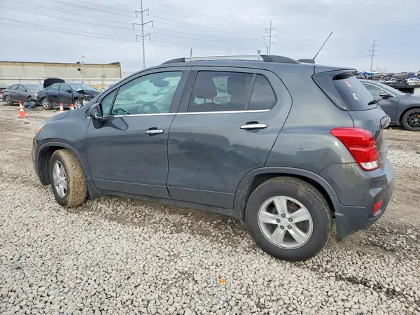 3GNCJLSB9KL386084 2019 CHEVROLET TRAX - Image 2