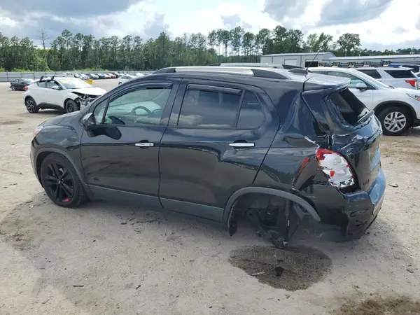 3GNCJLSB9KL392449 2019 CHEVROLET TRAX - Image 2