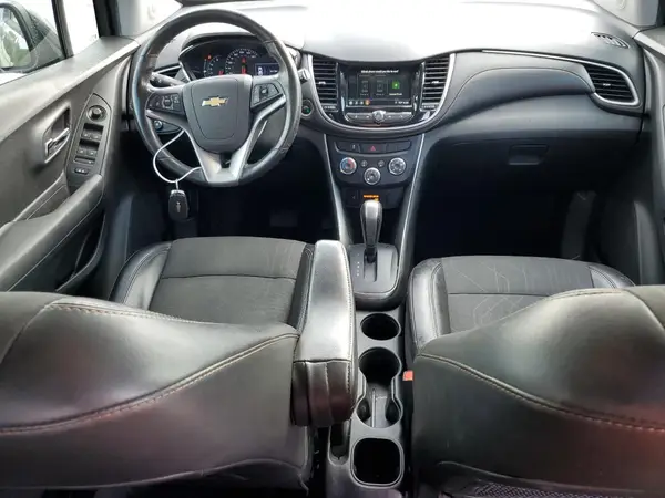 3GNCJLSB9KL392449 2019 CHEVROLET TRAX - Image 8