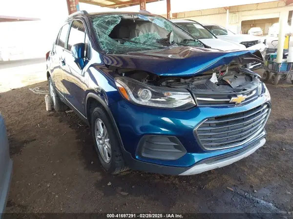 3GNCJLSB9KL405393 2019 CHEVROLET TRAX - Image 1