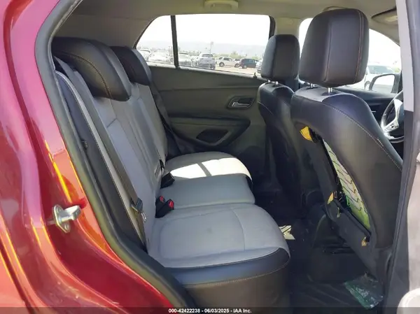 3GNCJLSB9LL113759 2020 CHEVROLET TRAX - Image 8