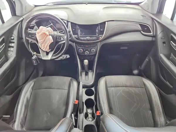 3GNCJLSB9LL128293 2020 CHEVROLET TRAX - Image 8